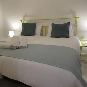 Garden Relax Apartments, By Comfortable Luxury Appartamento